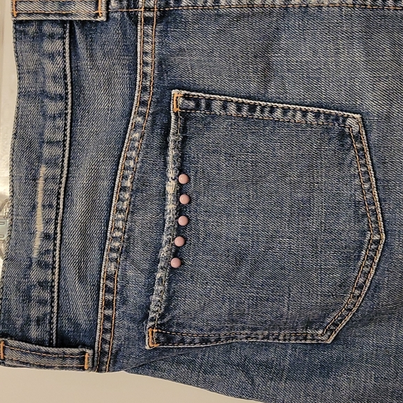 Like New Guess Jeans Beads and Hearts Distressed Mini Skirt - Picture 5 of 9